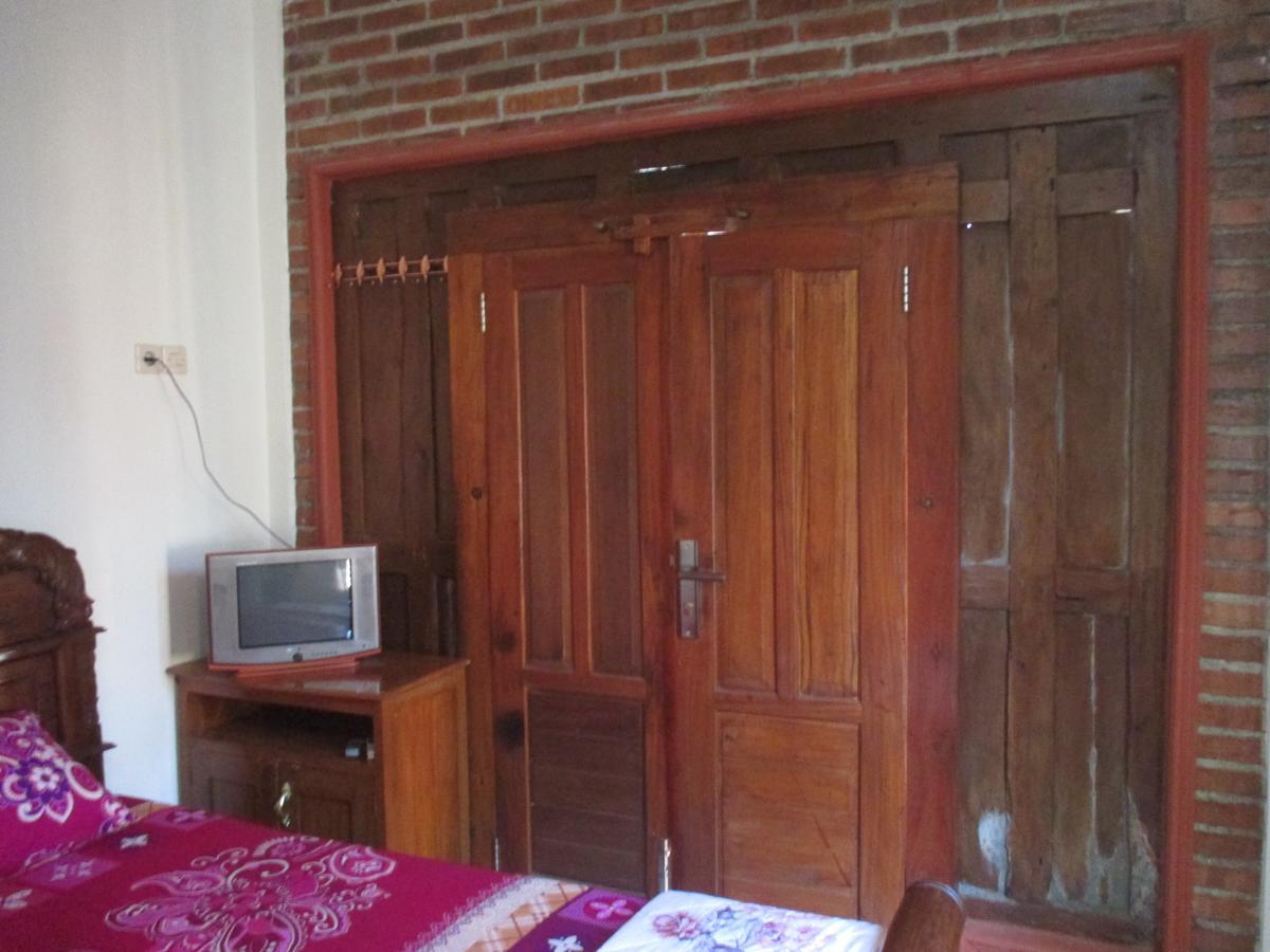Rumah Ukhi Guest House Cebongan Екстер'єр фото