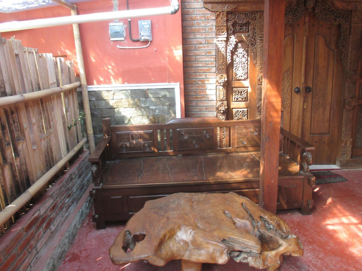Rumah Ukhi Guest House Cebongan Екстер'єр фото
