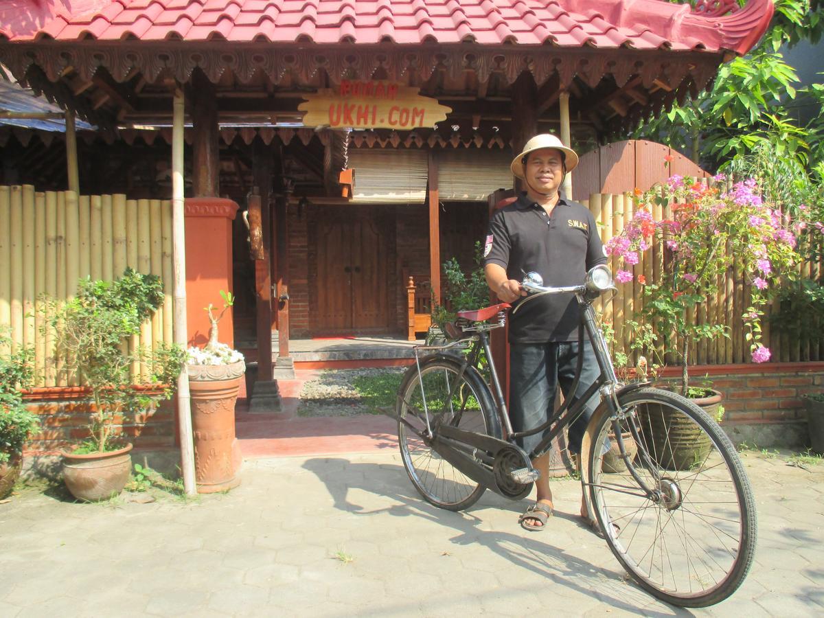 Rumah Ukhi Guest House Cebongan Екстер'єр фото